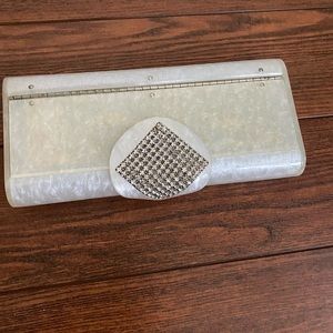 Wilardy rare vintage lucite clutch